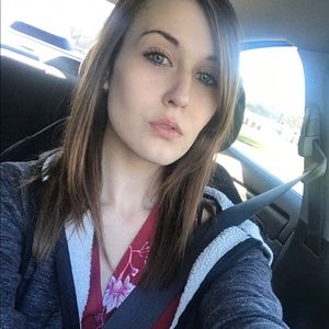 Meet your Posher, Brittny